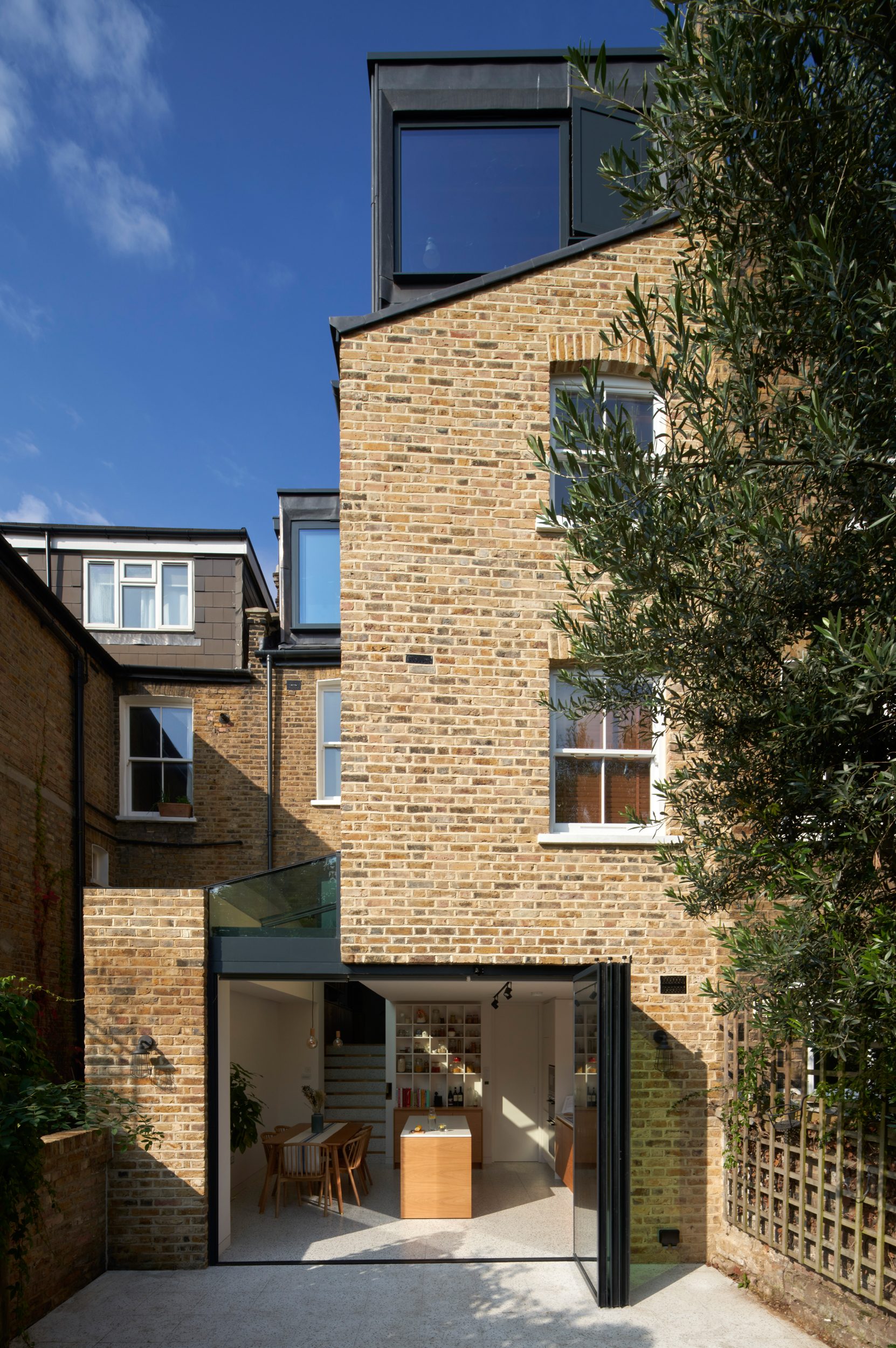 The Storyteller’s Home | Neil Dusheiko Architects